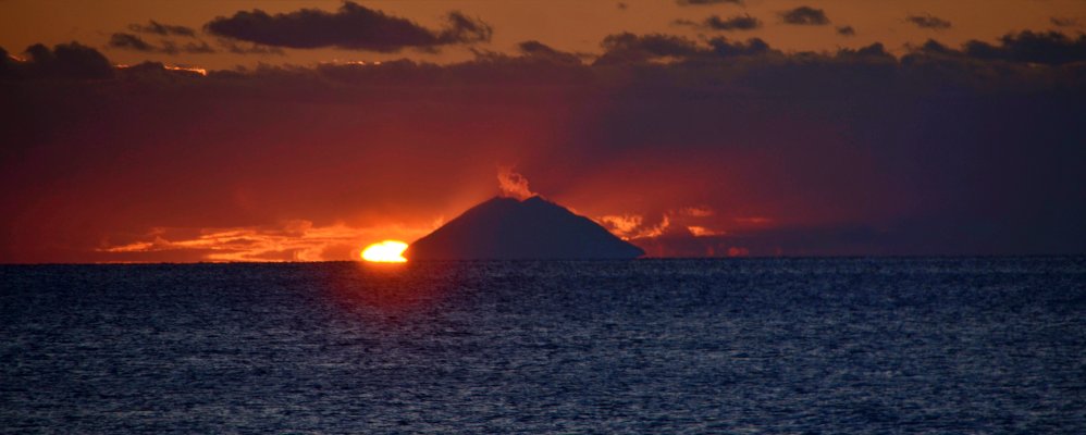 Stromboli Visto da Amantea (CS)